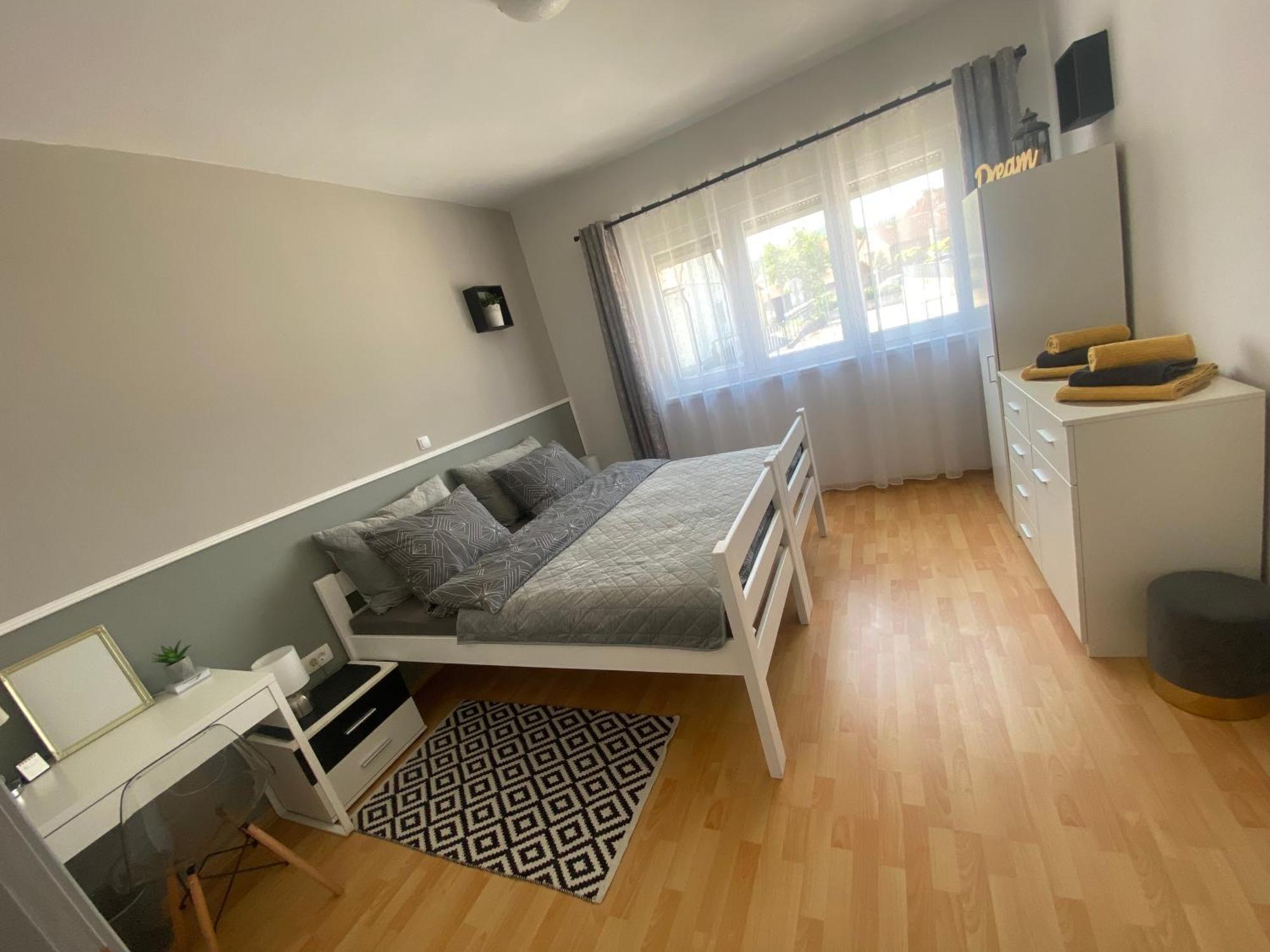 Apartman El Ogulin Luaran gambar