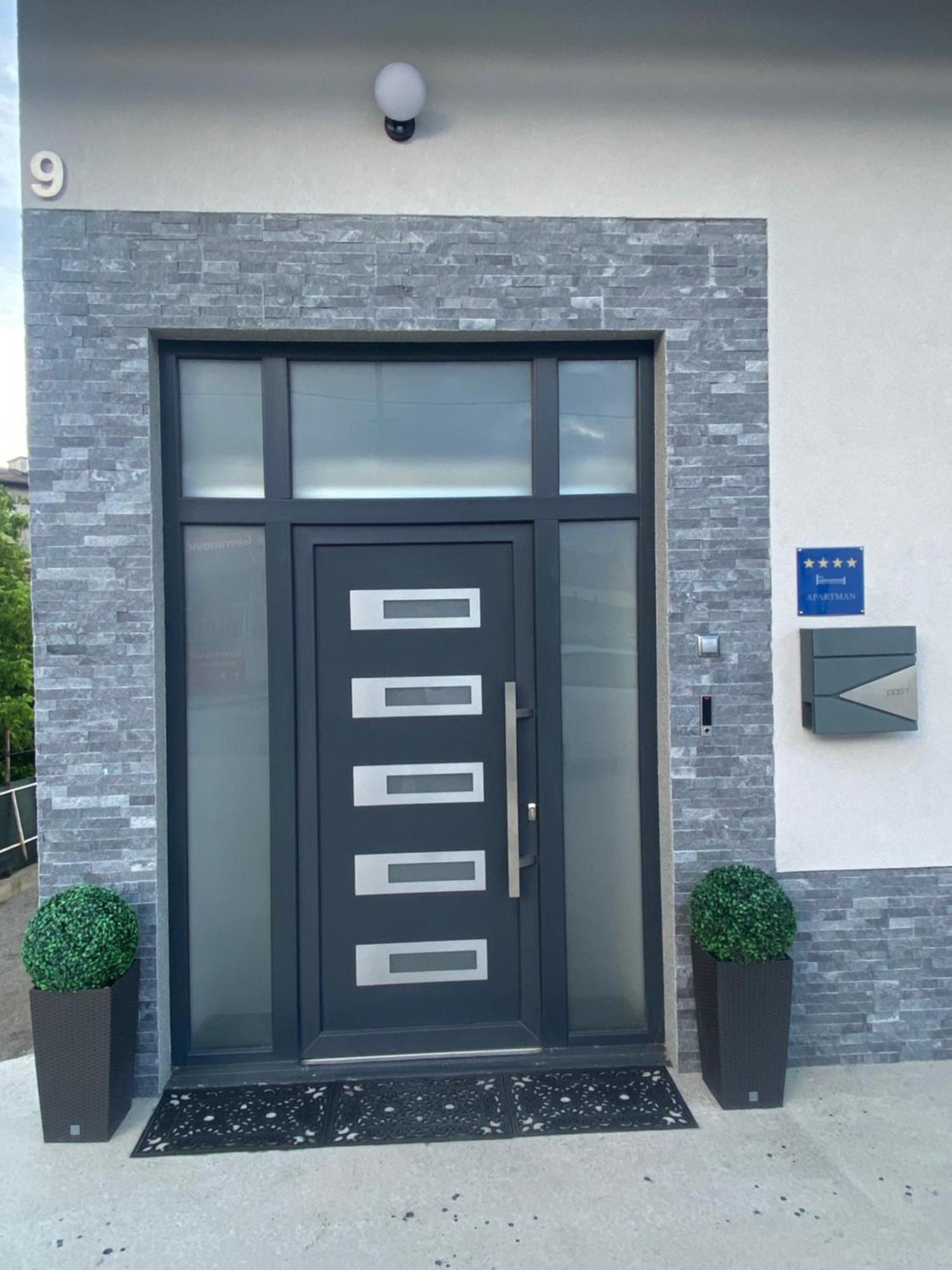 Apartman El Ogulin Luaran gambar